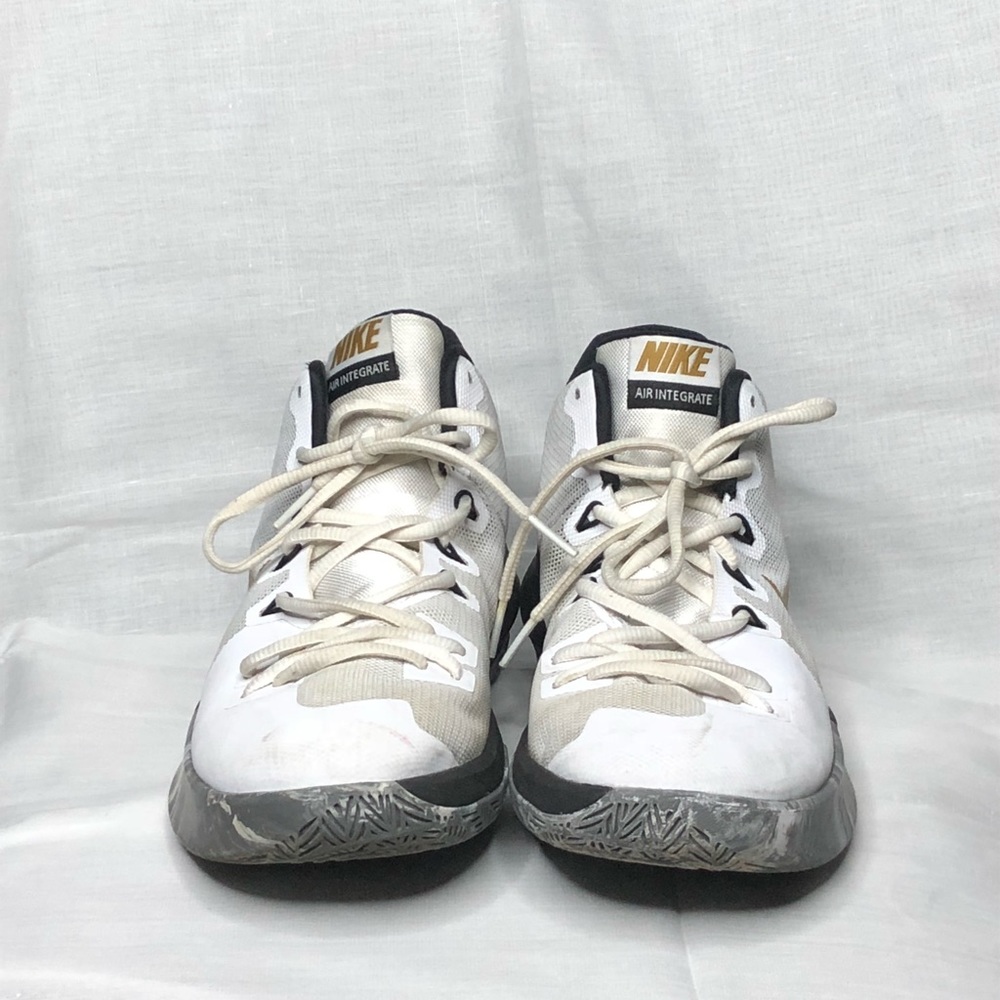 Nike air integrates